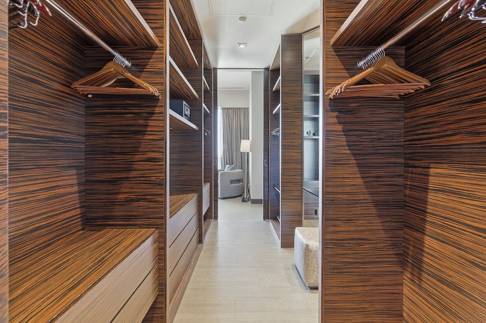 StripViewSuites at Palms Place 50/79