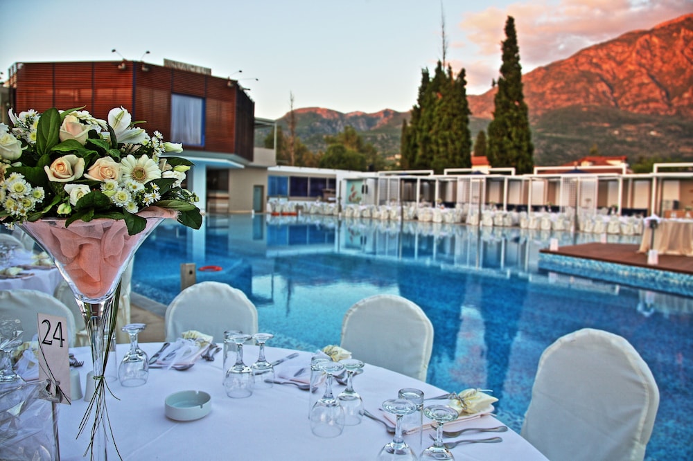 Elite City Resort 59/60