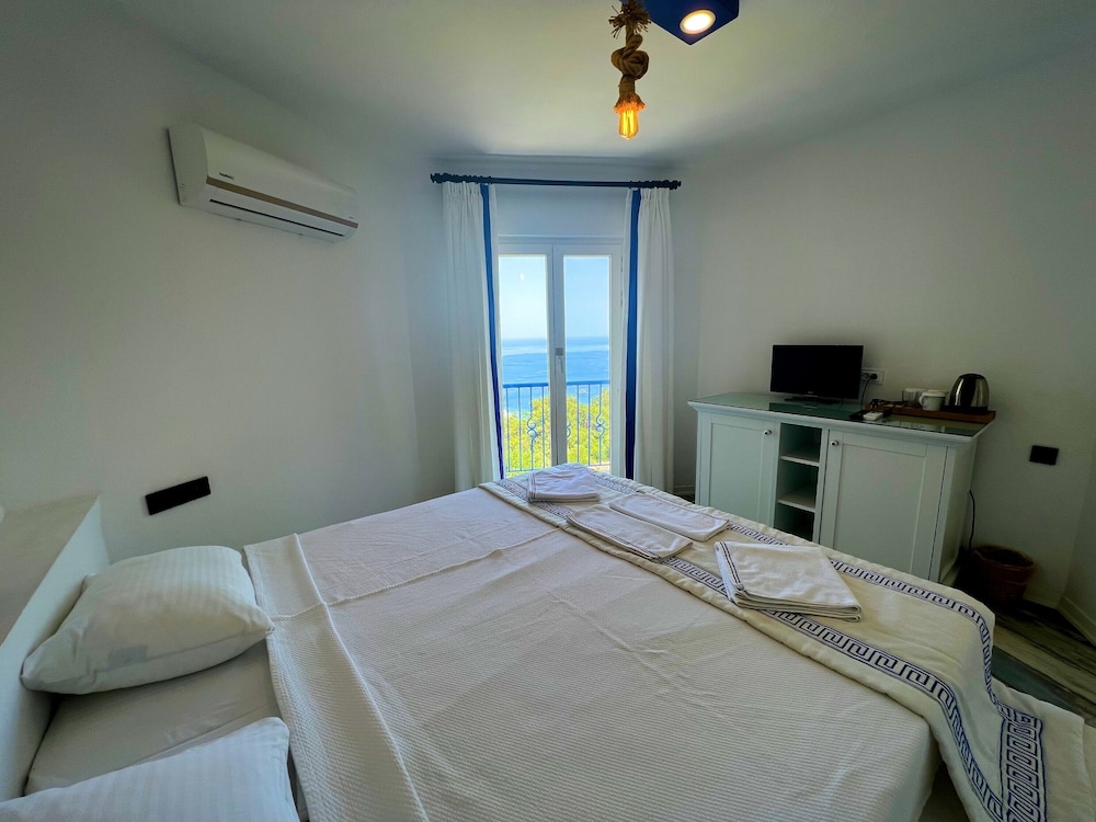 LAVANTA HOTEL TURUNC 18/73