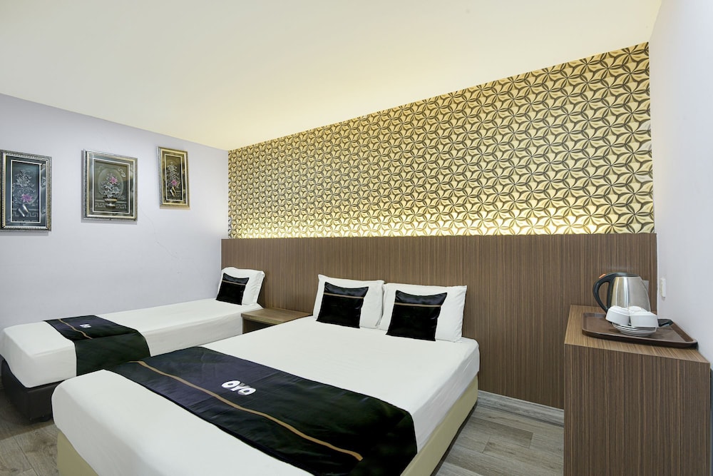 Hotel O Hotel Hamilas 32/60