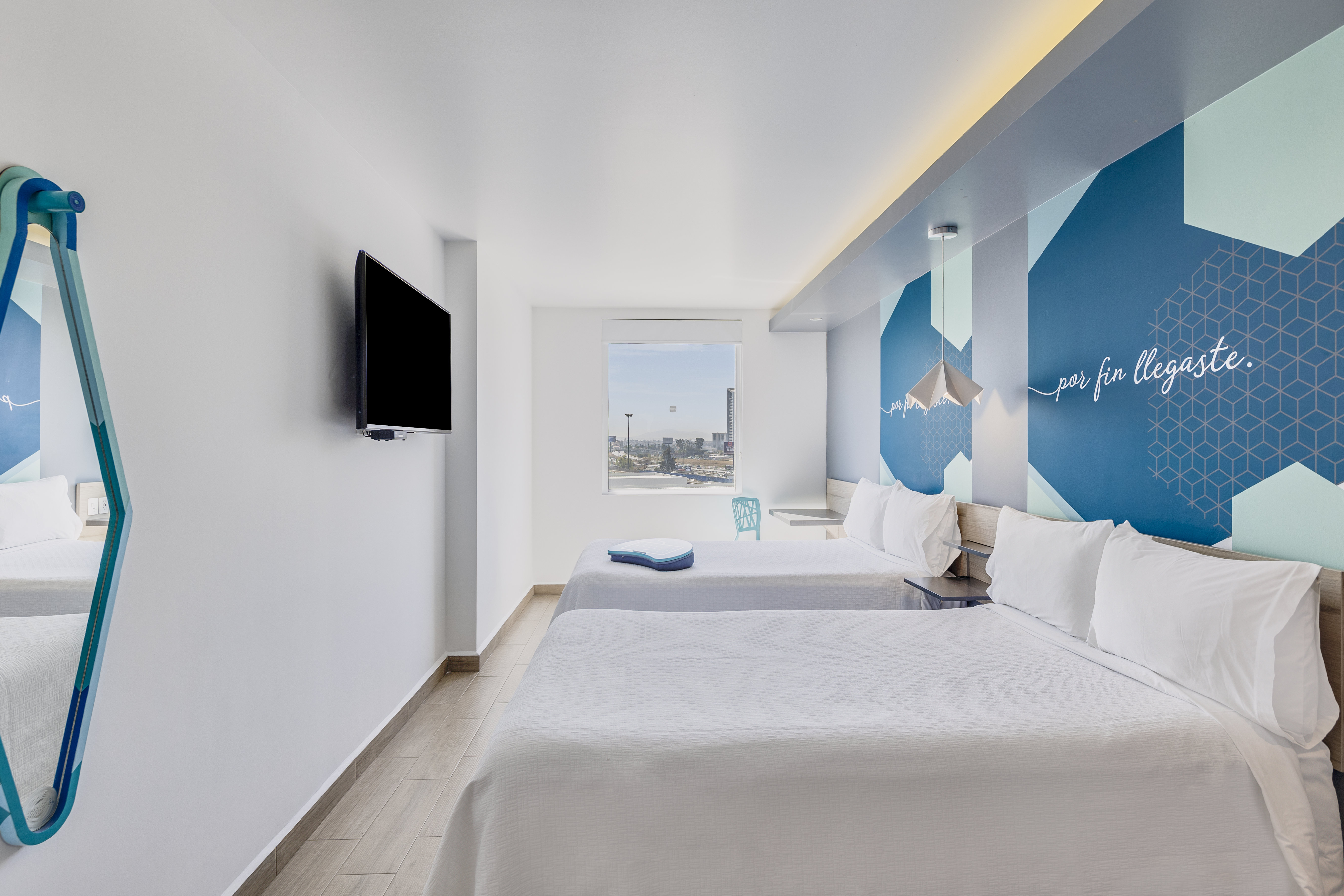 Superior, Twin Beds