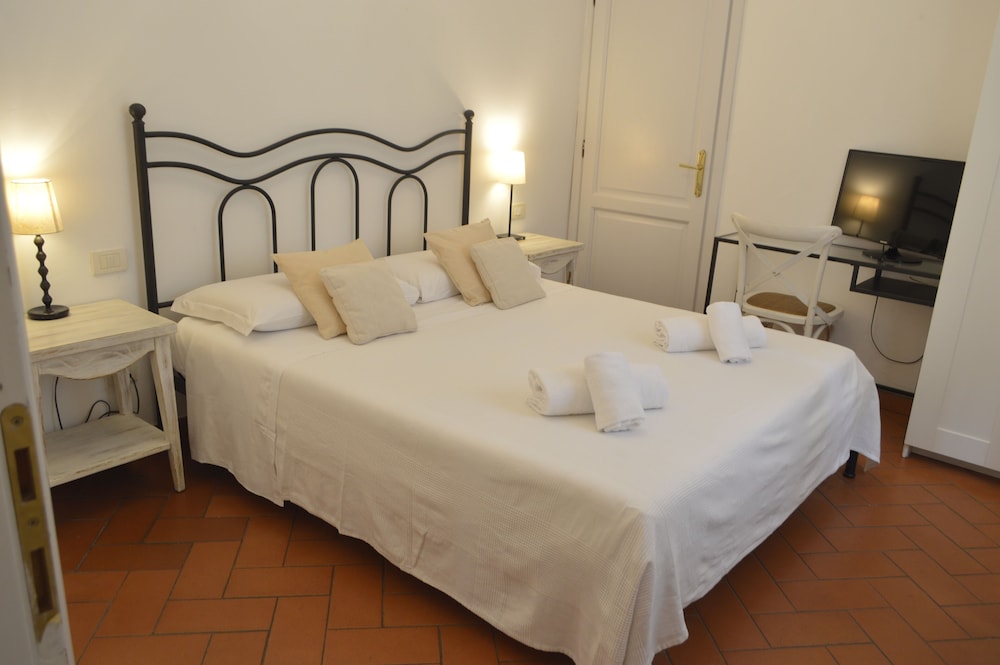 Franchi Residence 8/50