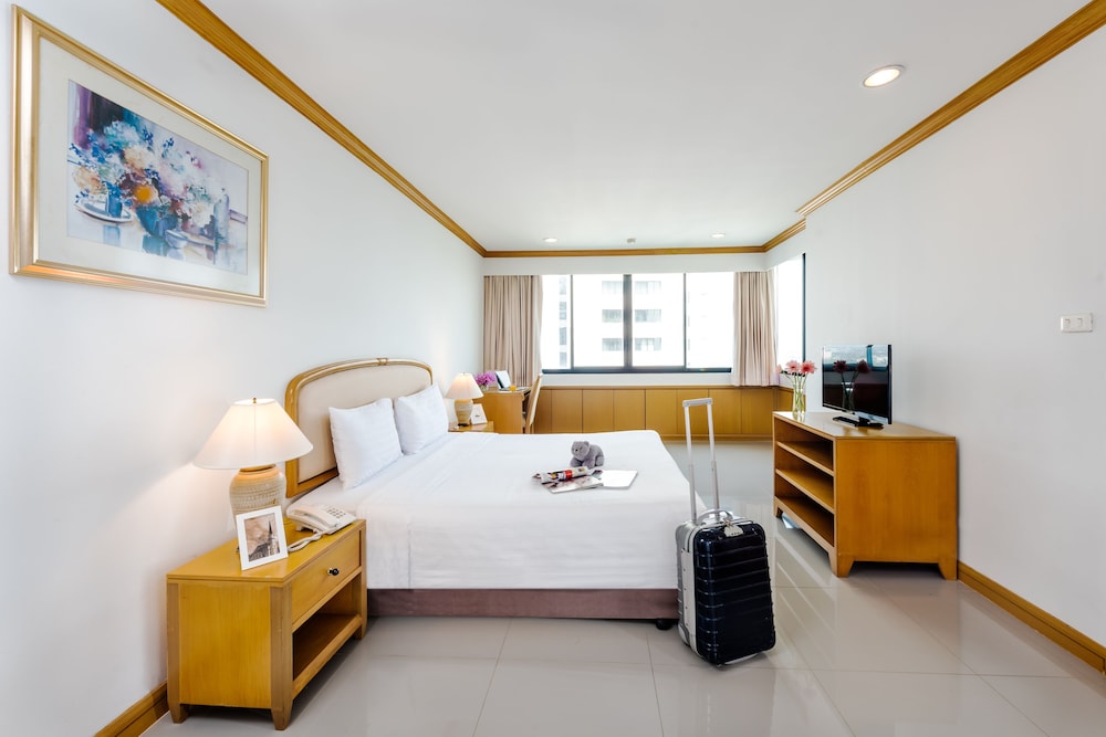 Riverine Place Hotel & Residence 11/72
