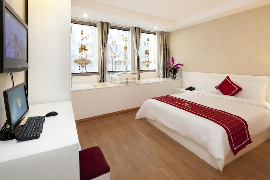 Holiday Suites Hotel & Spa Hanoi 10/30