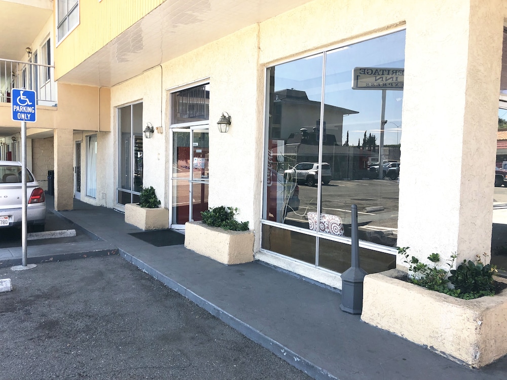 Heritage Inn Express Hayward 4/33