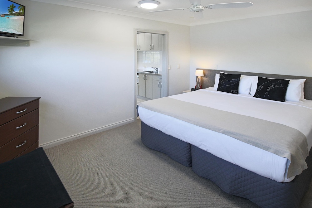 Whangaparaoa Lodge Motel 2/70