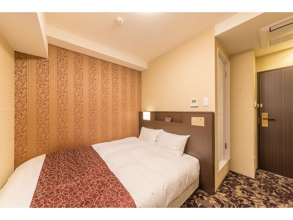 Hotel. Links Namba 13/51