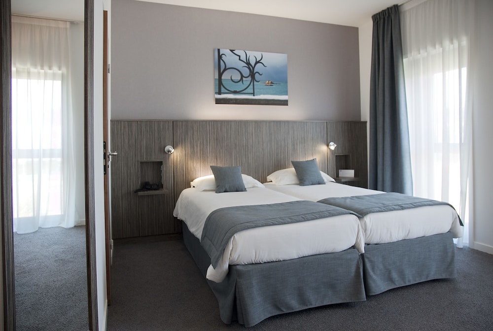 Mercure Saint Malo Balmoral 28/77