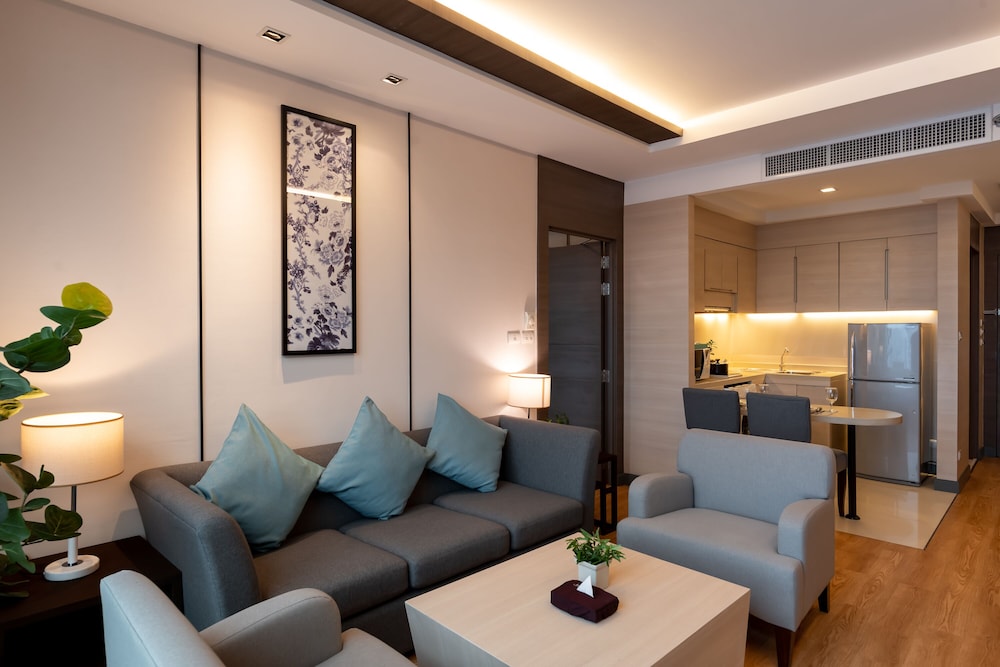 Jasmine Resort 30/50