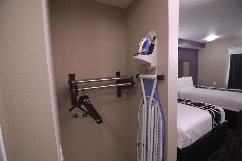 Home Inn And Suites 15/49