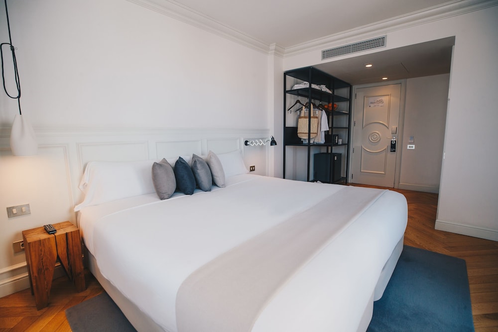 Dear Hotel Madrid 20/69