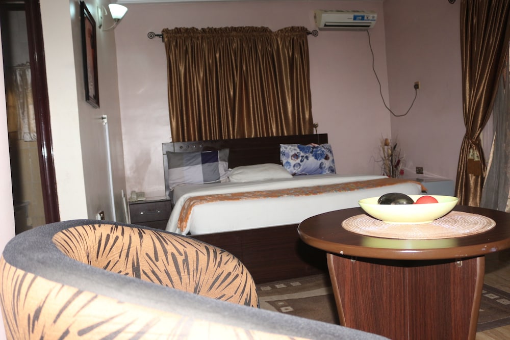 Albert Suites 13/19