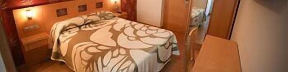 Hostal Abami I I 13/22
