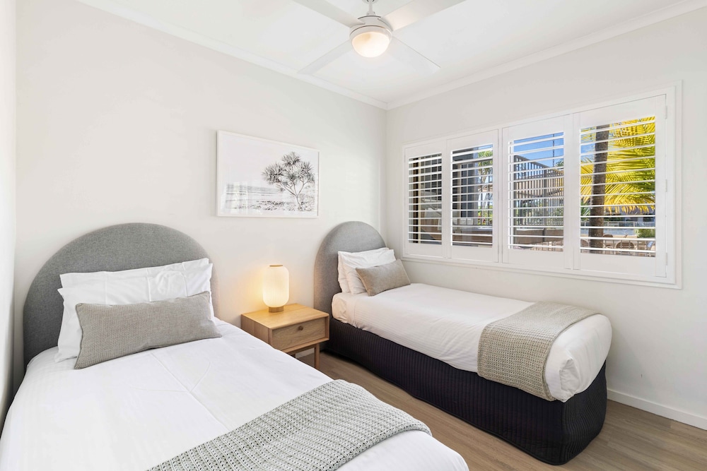 CULGOA POINT BEACH RESORT 23/72