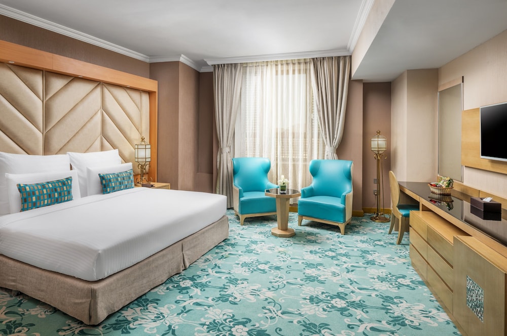 EXECUTIVE, DOUBLE BED