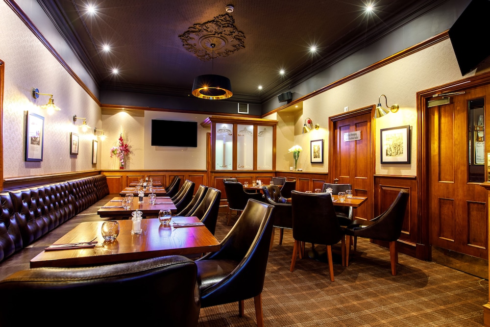 The Ferryhill House Hotel 38/42