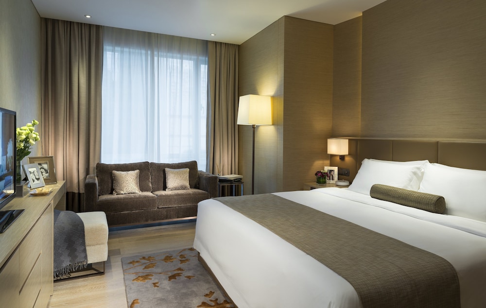 1 BEDROOM, PREMIER, SUITE