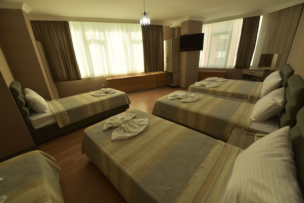 THE LUXX BOUTIQUE HOTEL 14/53