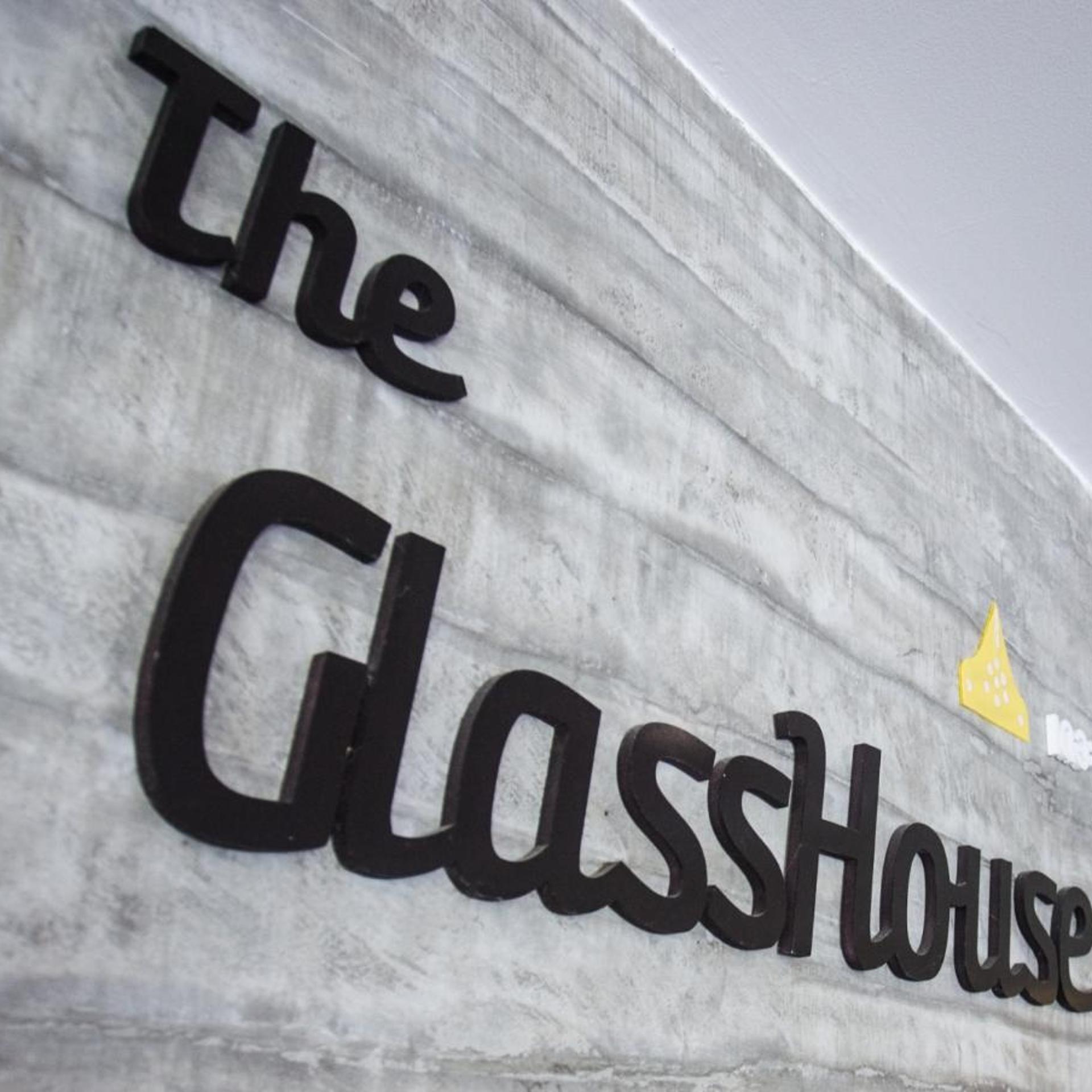The Glasshouse Place 7/62