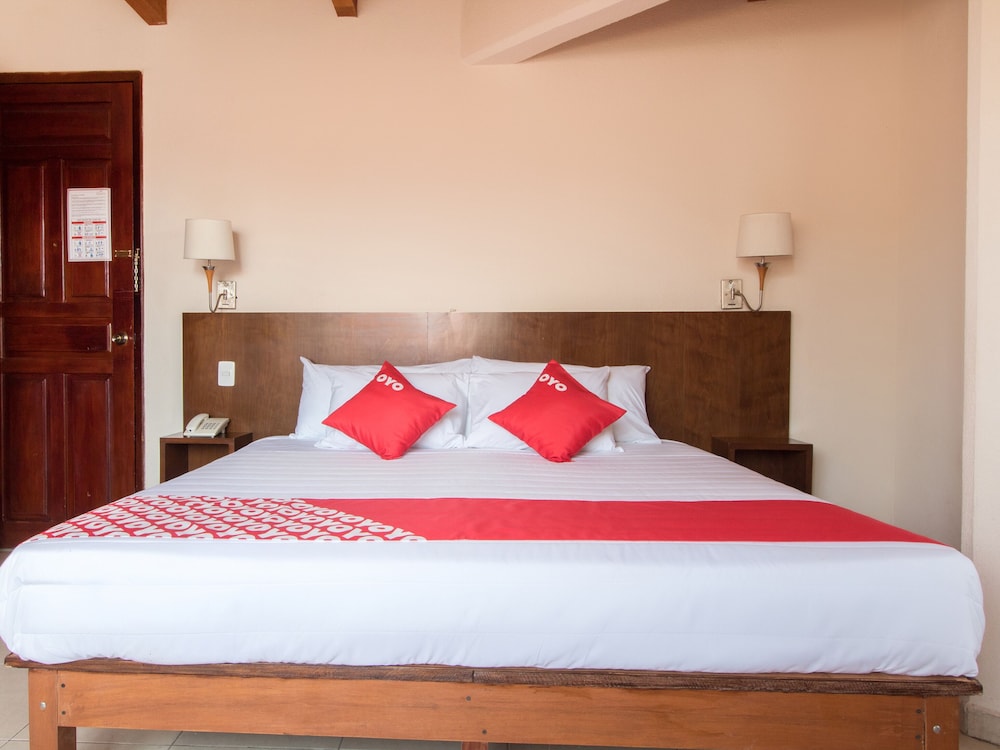 Hotel Gran Santiago Plaza Confort 9/26