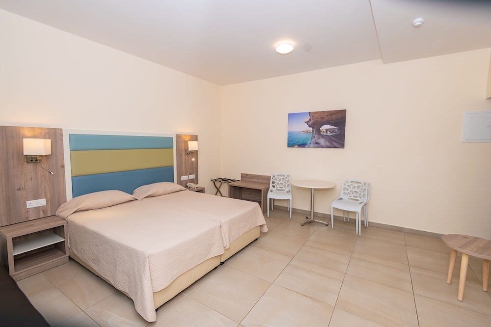 TOFINIS HOTEL 17/54
