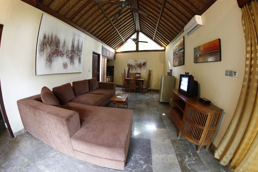 Bayshore Villas Candi Dasa 37/50