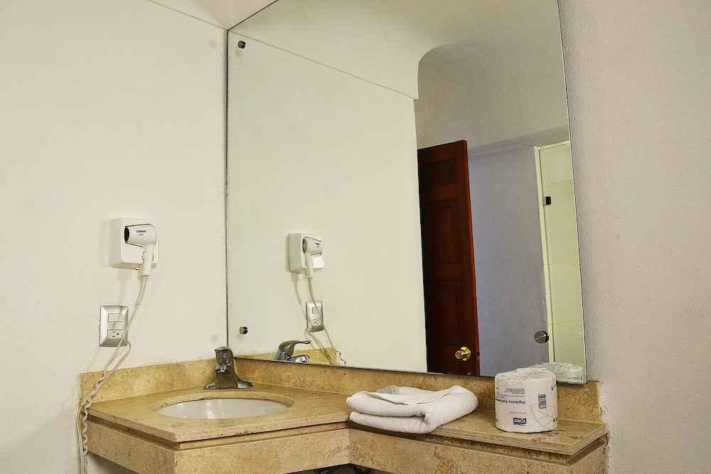 Campestre Inn Hotel And Residences 18/44