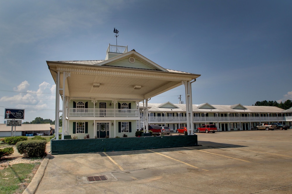 Key West Inn Childersburg 4/40