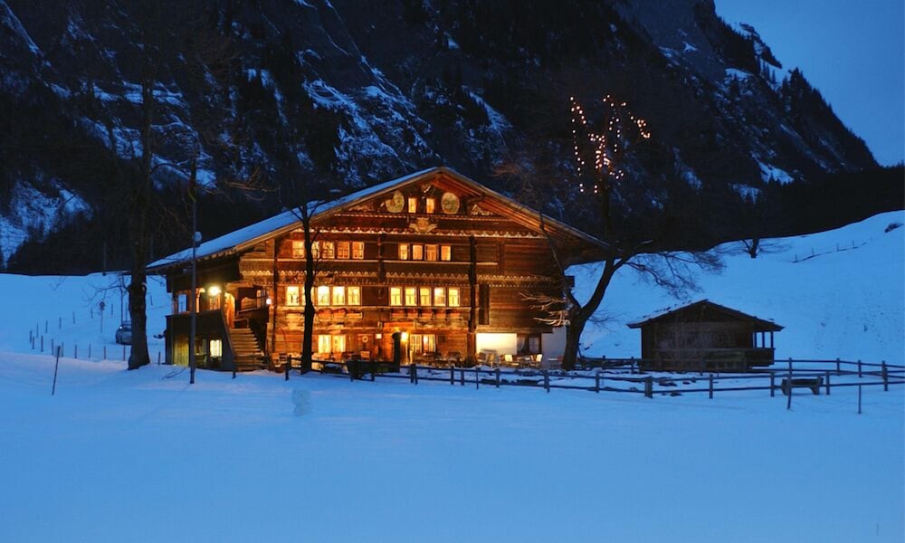 Waldhotel Doldenhorn 1/48