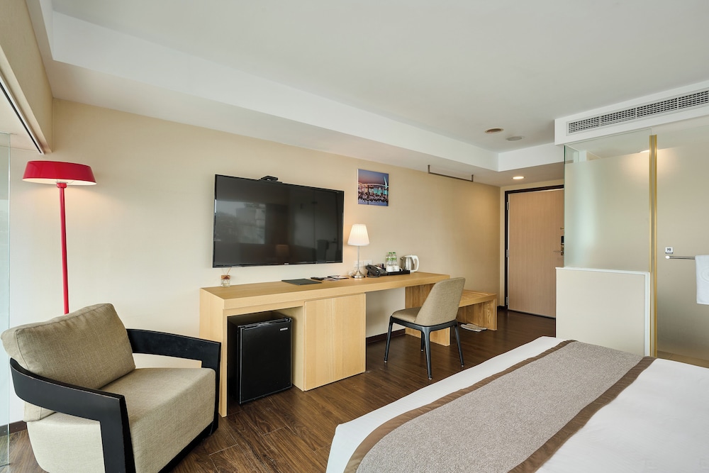 Eastin Taipei 52/71