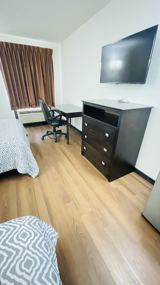 Americas Best Value Inn & Suites Pinckneyville 34/59