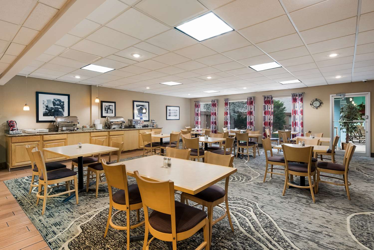 Best Western Holiday Lodge 20/42