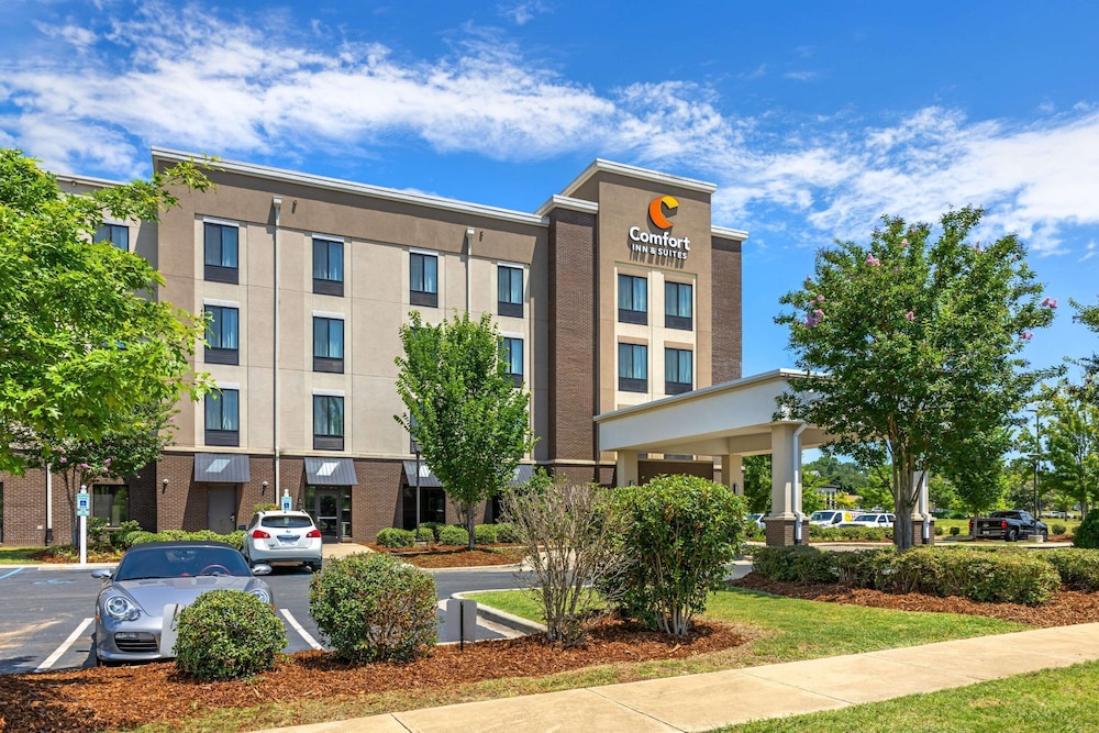 Comfort Inn & Suites At Crossplex Village 45/50