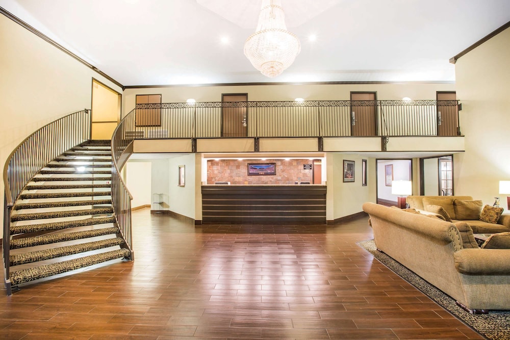 Super 8 By Wyndham Oxford 15/24
