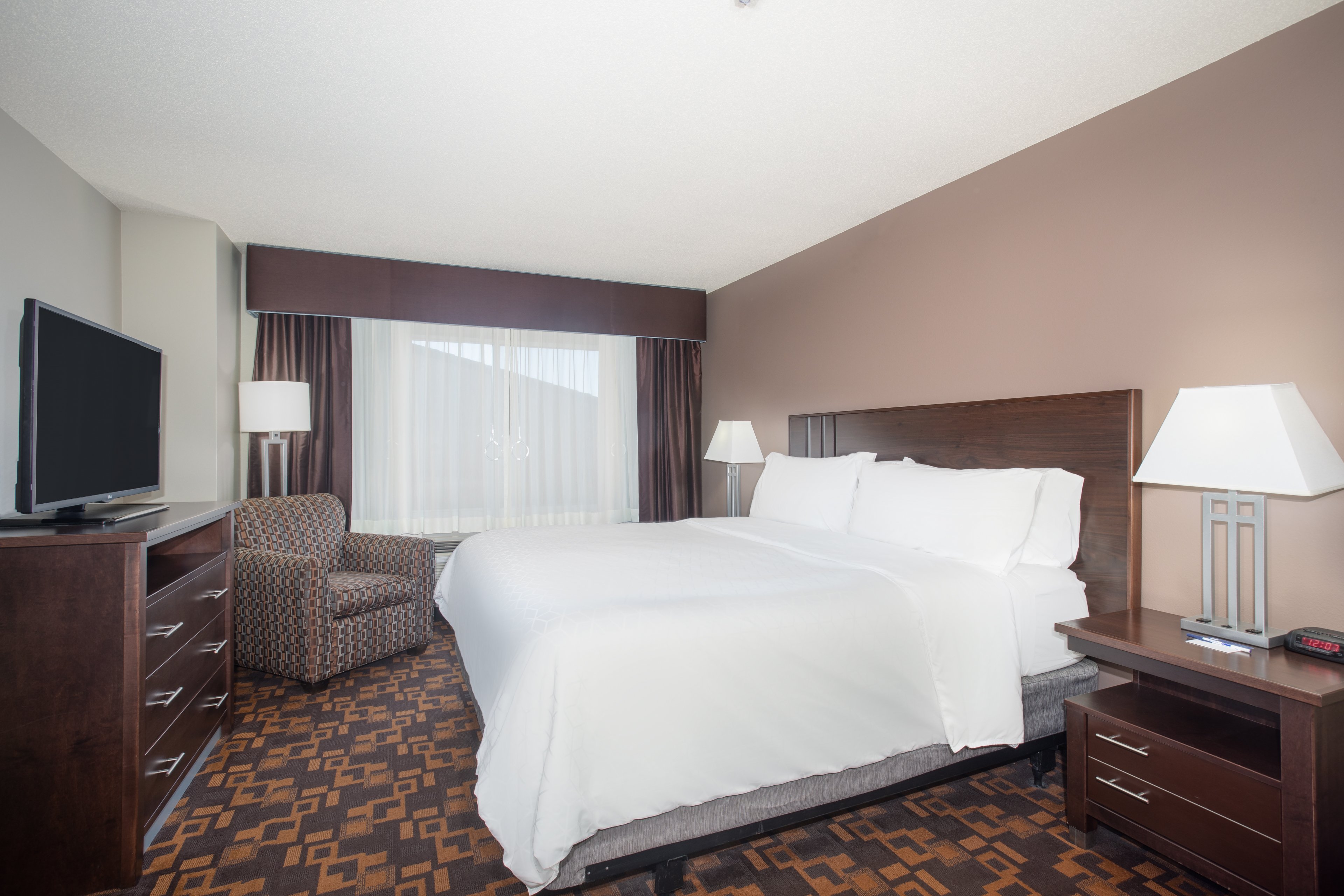 Holiday Inn Express Hotel Suites Yankton 42/71