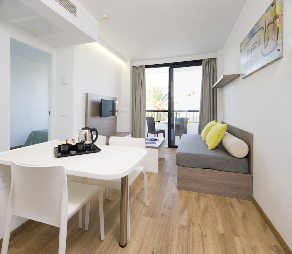 Marvell Club Aparthotel 42/64