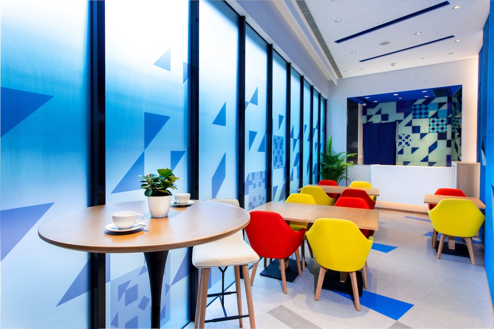 Holiday Inn Express Macau City Centre 41/50