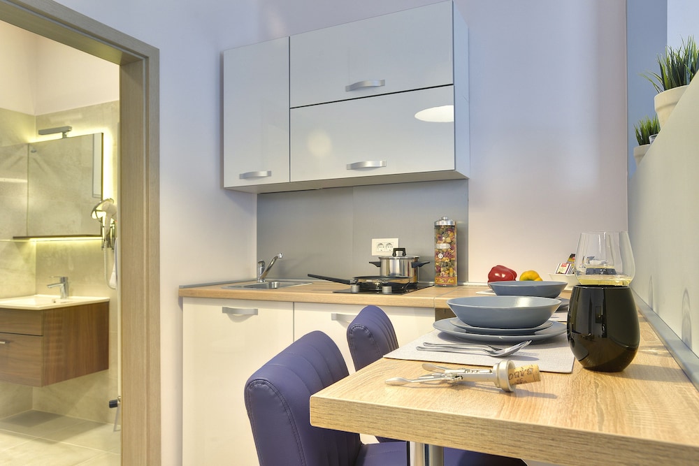D&A Center Apartments 35/43