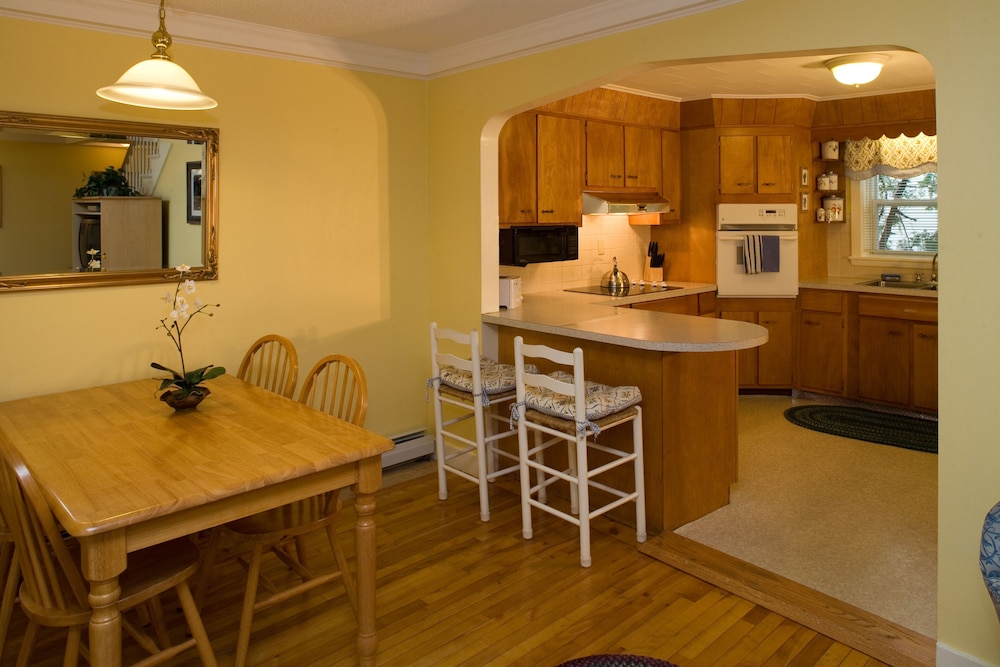 Top Notch Inn 49/69