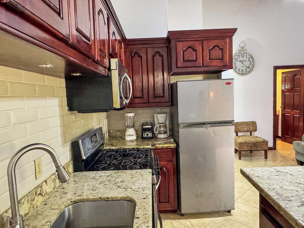 Caribbean Shores Bed & Breakfast 35/50
