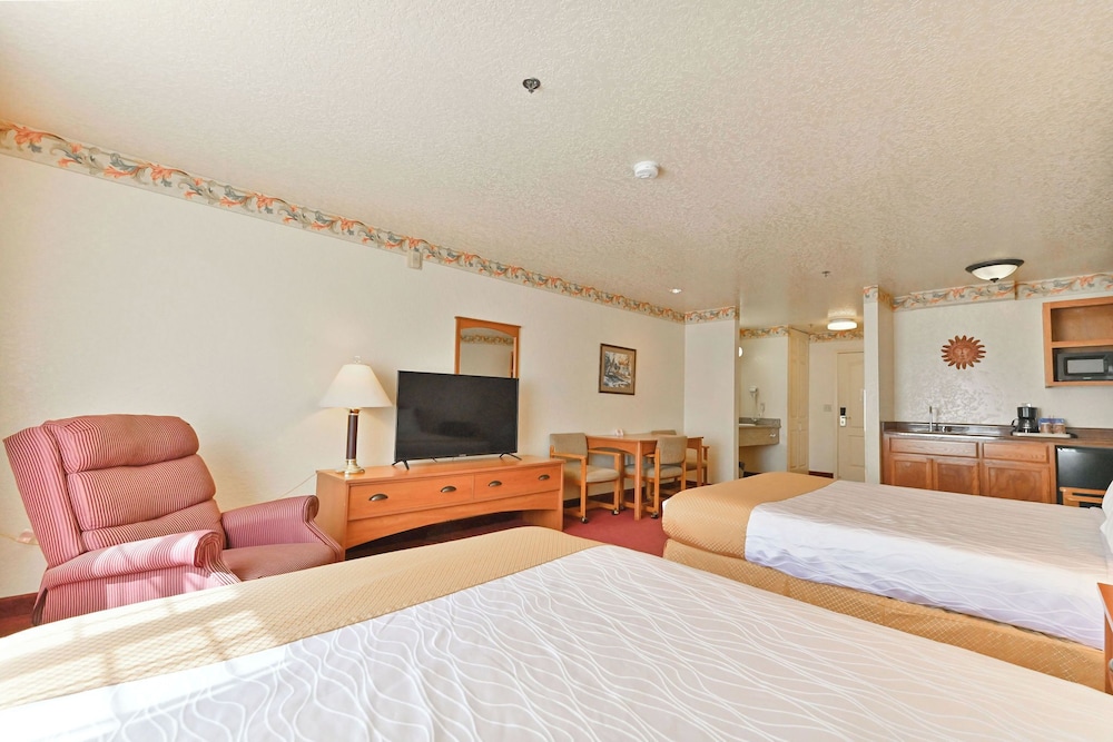 Murphys Suites 27/66