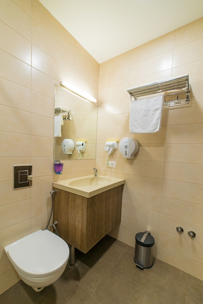 Betlem Hotel, Tbilisi 50/50