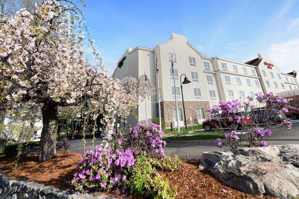 Hampton Inn Nashua 23/43