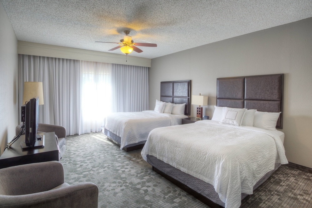 Courtyard By Marriott Mcallen Airport 12/37