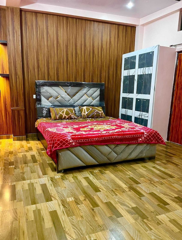 Trilok Residency 16/50