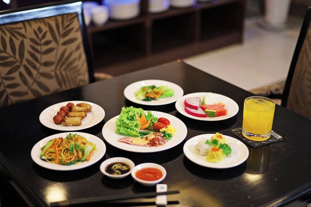 Dong Kinh Hotel 43/49