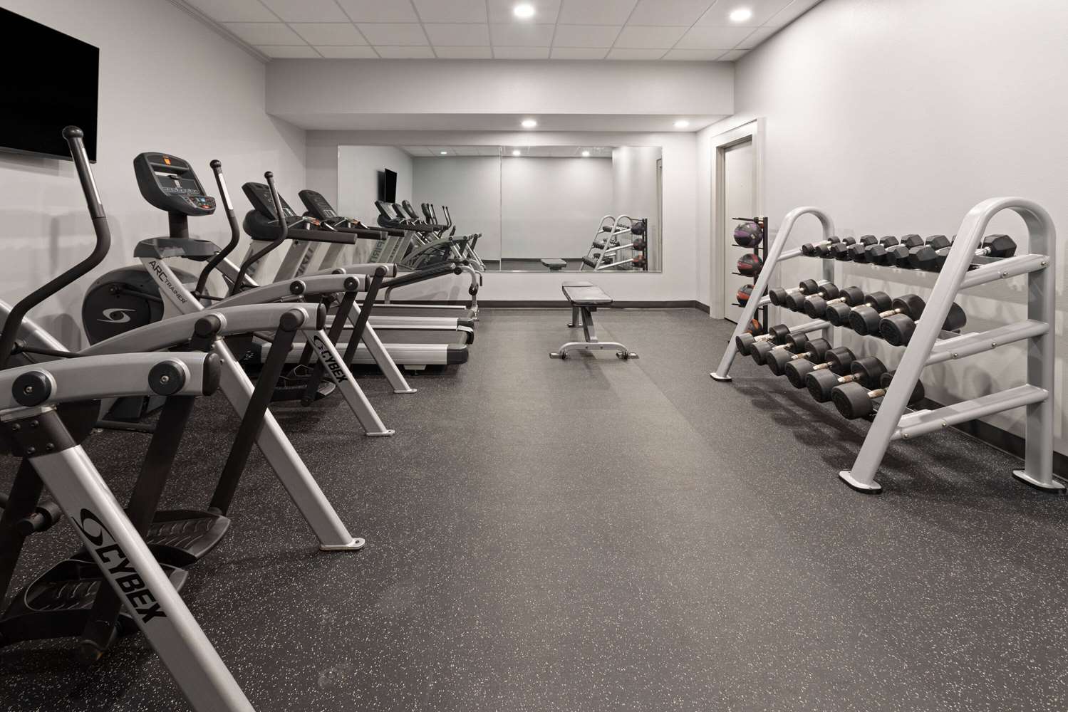 Hawthorn Extended Stay by Wyndham Ellsworth / Bar Harbor 12/26