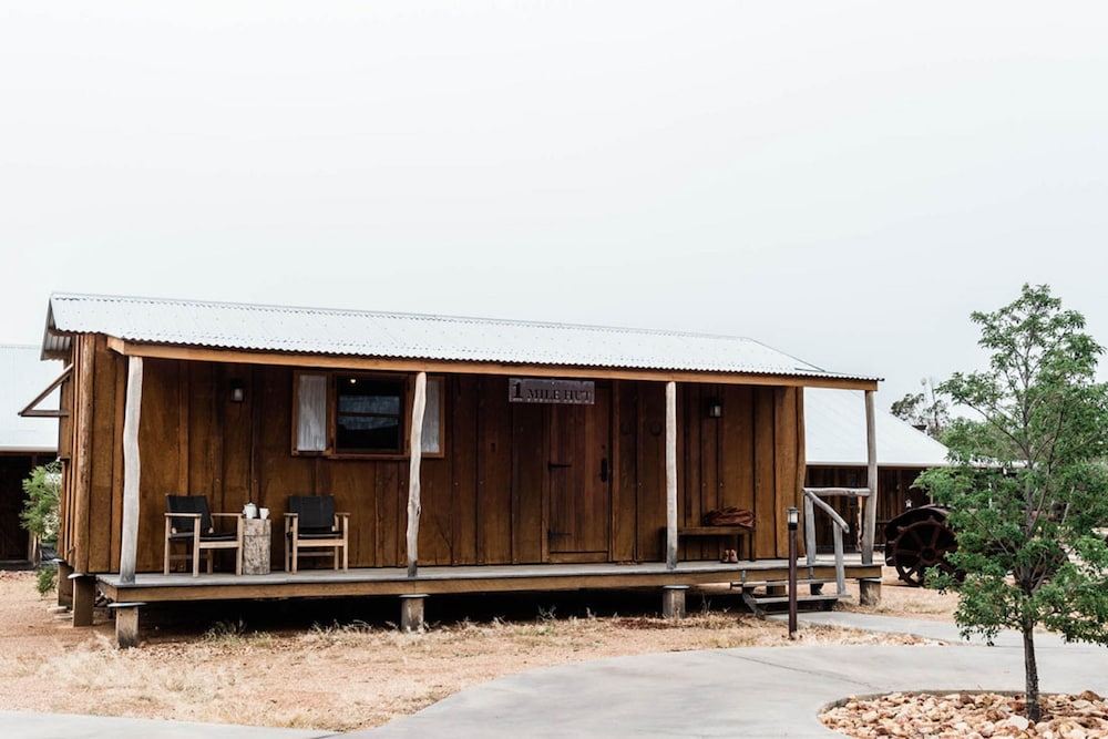 Saltbush Retreat 6/70