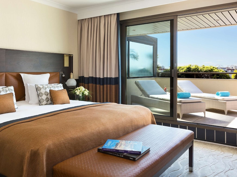 Hotel Barriere Le Gray D Albion Cannes 20/75