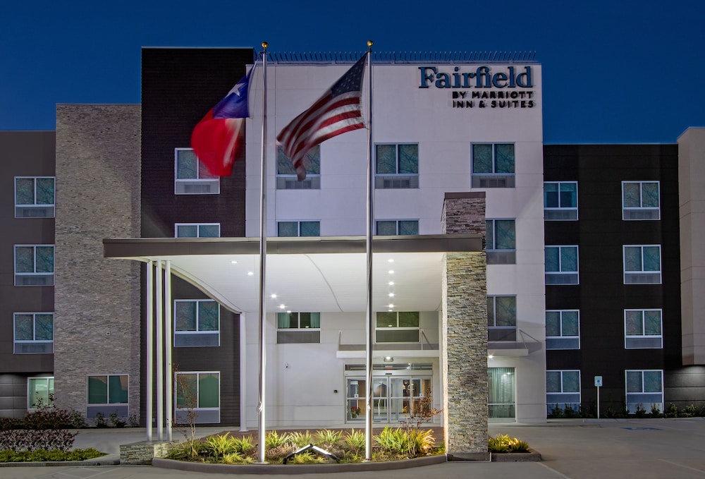 Fairfield Inn & Suites by Marriott Houston Katy 1/43